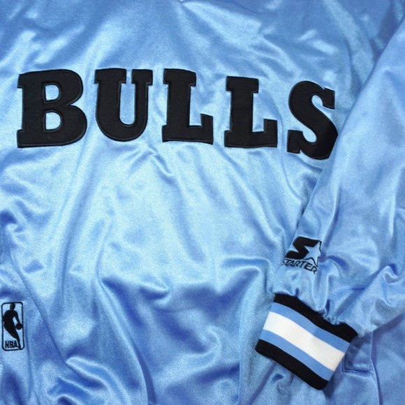 {Sold} {STARTER} Vintage Chicago Bulls Pullover - Picture 3 of 4
